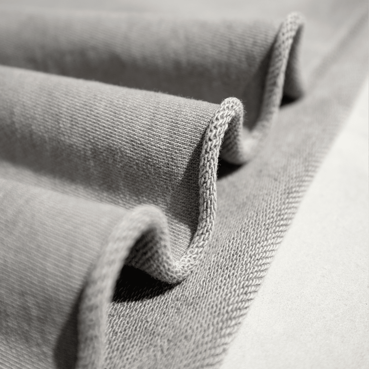 Washed Raw-Edge Cropped Crew Neck Sweatshirt（380GSM）