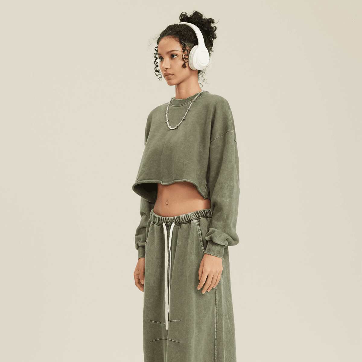 Washed Raw-Edge Cropped Crew Neck Sweatshirt（380GSM）